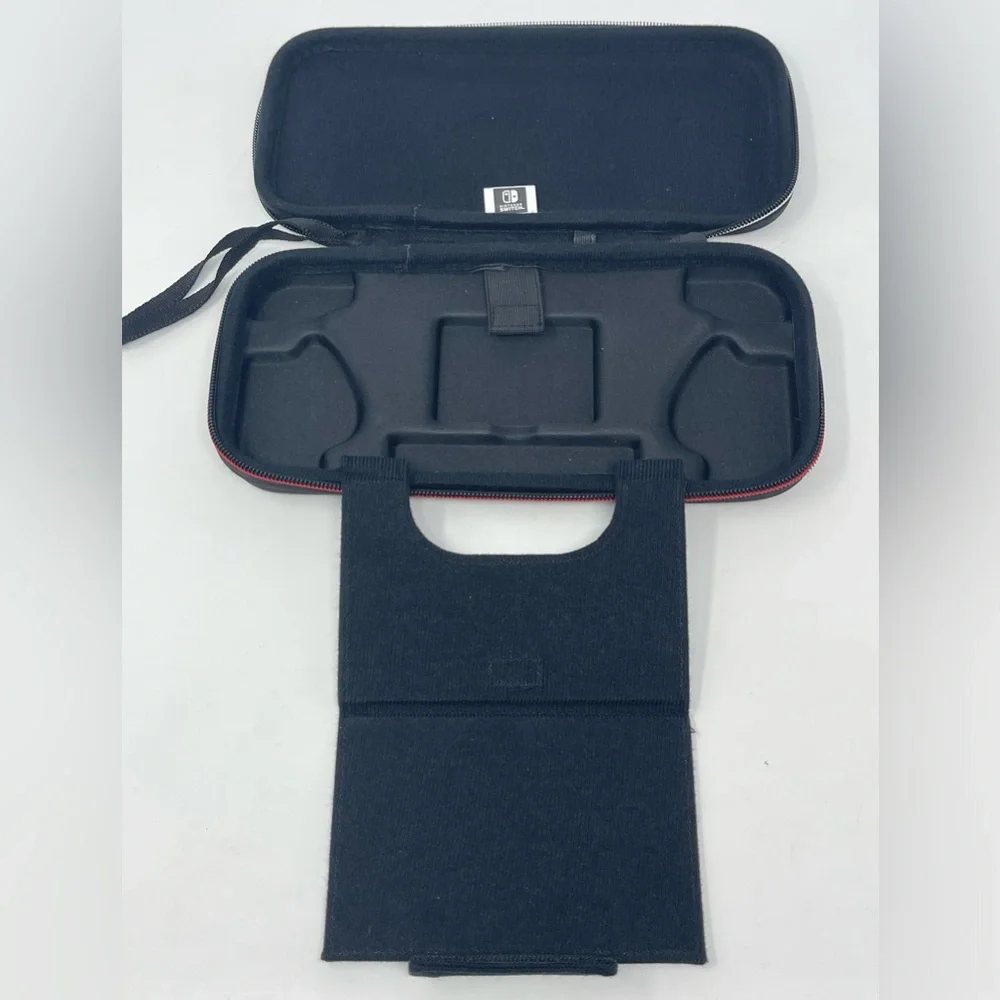 NINTENDO: Switch Protective Travel Case. Black/Red